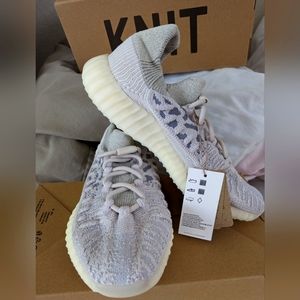 YZY 350V2 sneakers